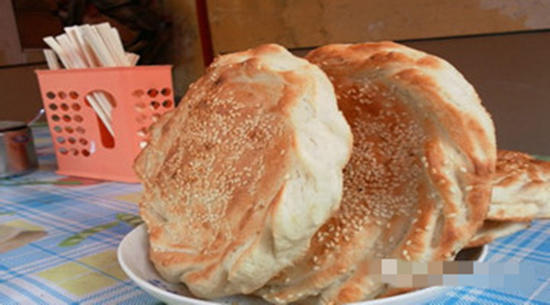 {21點}(开封美食一条街在哪里)